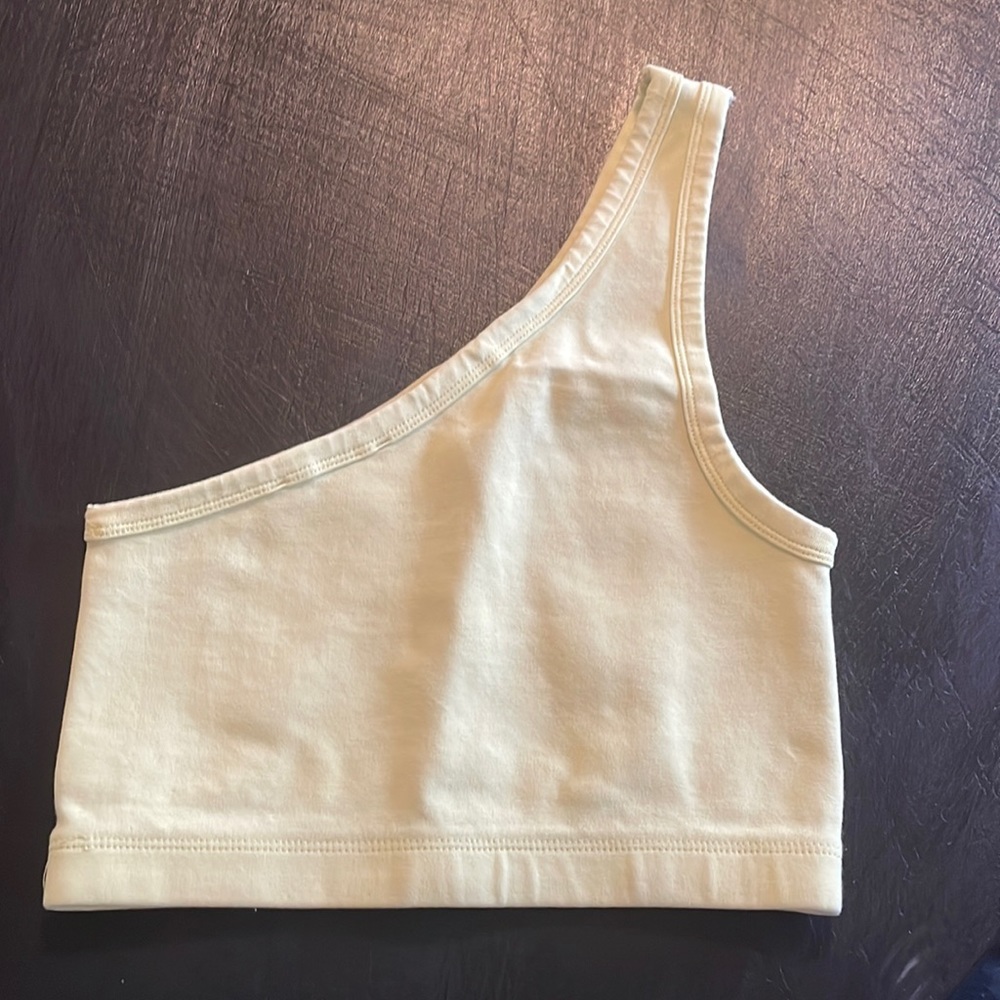 Yellow green top
